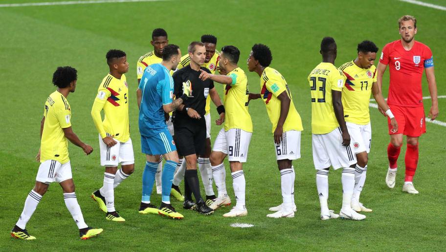 哥伦比亚的伤心片段,哥伦比亚j罗替补上场全场欢呼