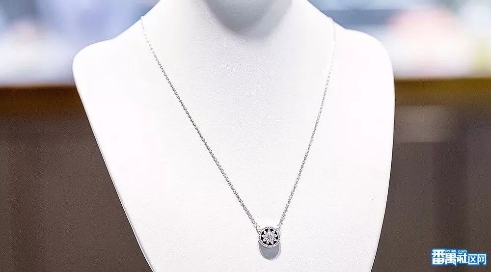 钻汇珠宝城这面“浪漫告白墙”即将开启霸屏模式!更多……