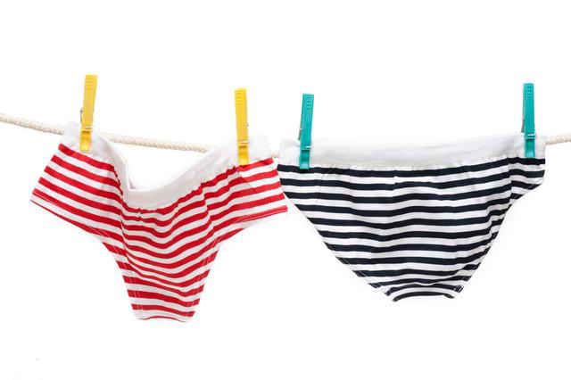 怀孕后期裤头上老有异味,怀孕后裤子有尿味正常吗