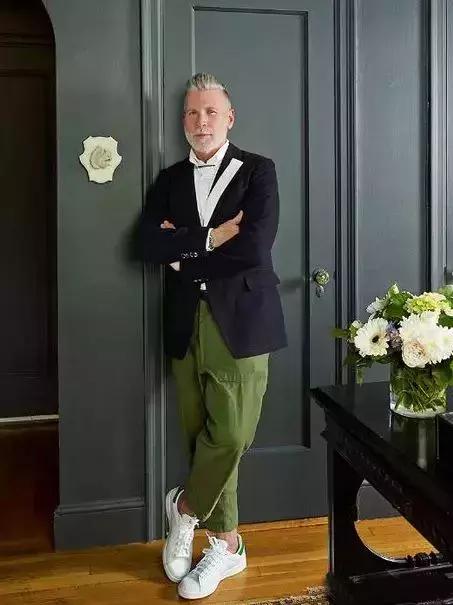 关于三叶草的知识,三叶草经典贝壳头不跟脚怎么办