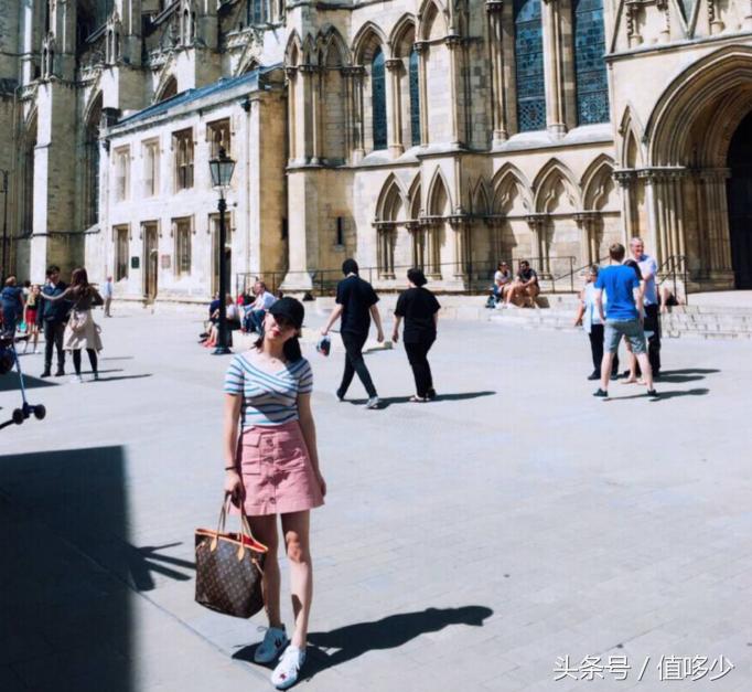 古驰和lv包包哪个最保值,最值得买的LV包包有哪款