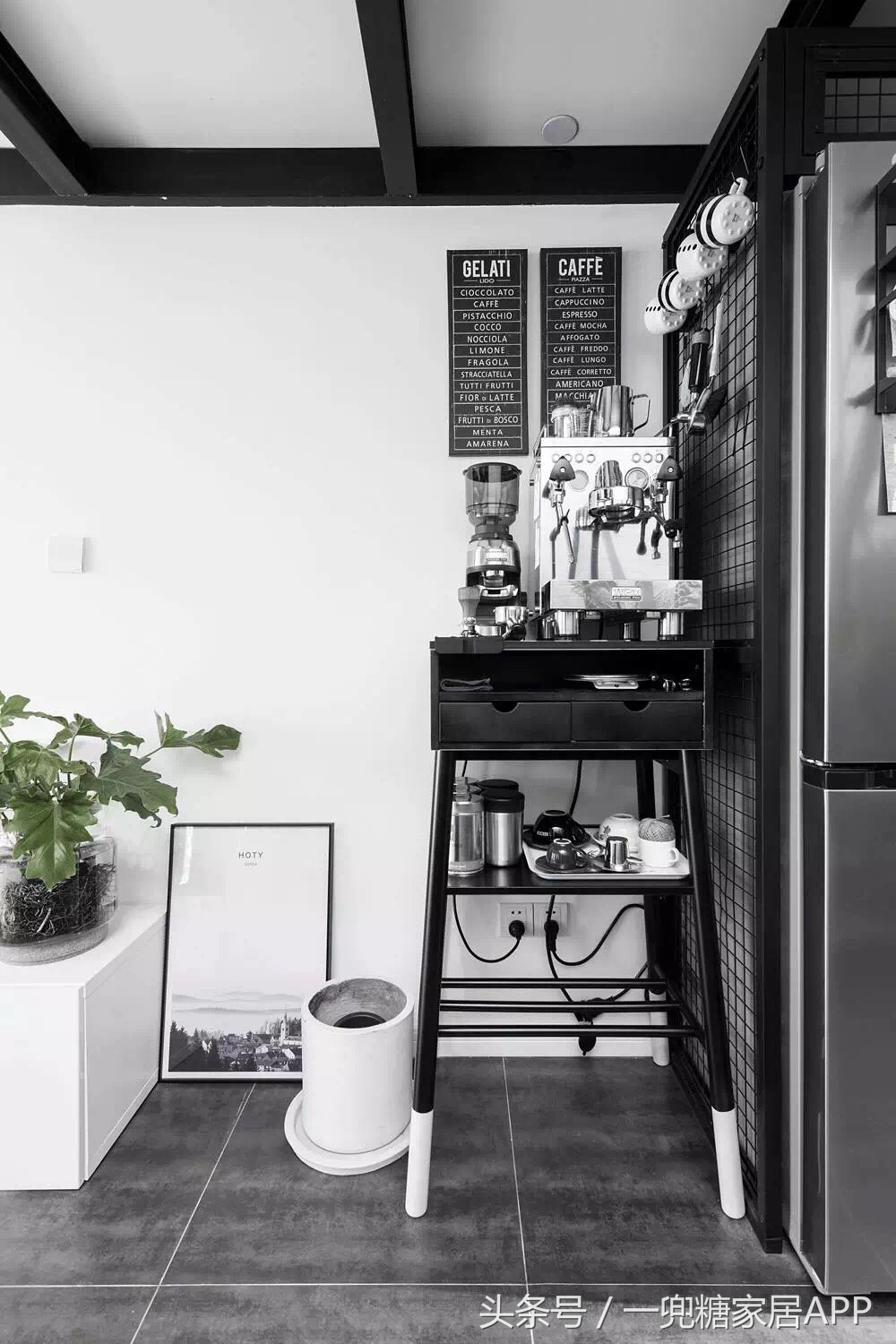 小姐姐爱上暗黑Loft，盖房之外，会了所有技能（附心得经验）