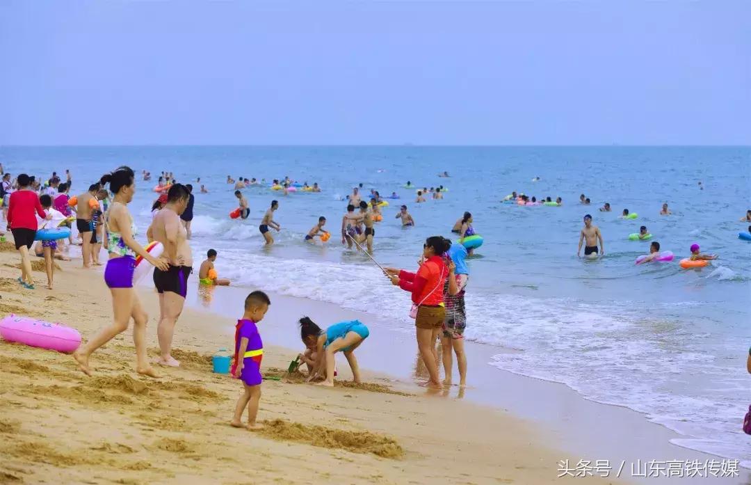 南海新区金滩,威海南海金滩风情海岸周边