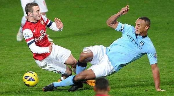 美斯食波饼、炒芥兰、鱼生粥、挂腊鸭……越听越想流口水,确定是场世界杯?