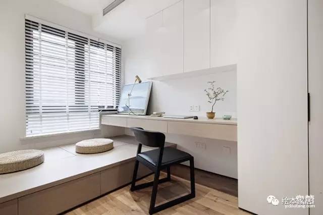 2平米独立小书房榻榻米,细长小书房想做成榻榻米