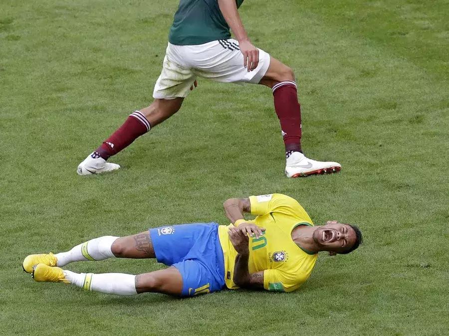 姆巴佩就靠速度能踢到30岁吗,姆巴佩学内马尔和梅西耍帅