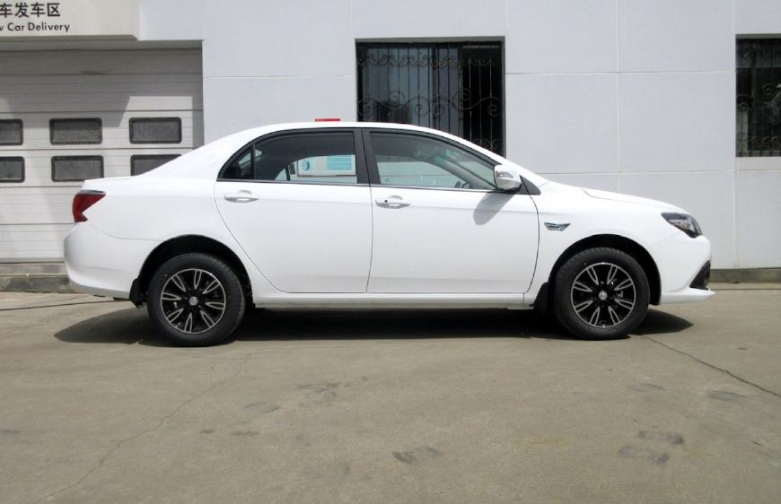 比亚迪f3改款版二手车,比亚迪f3新款改金色