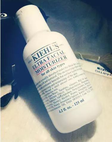 适合夏季的乳液推荐平价,推荐一款夏天比较轻薄的乳液