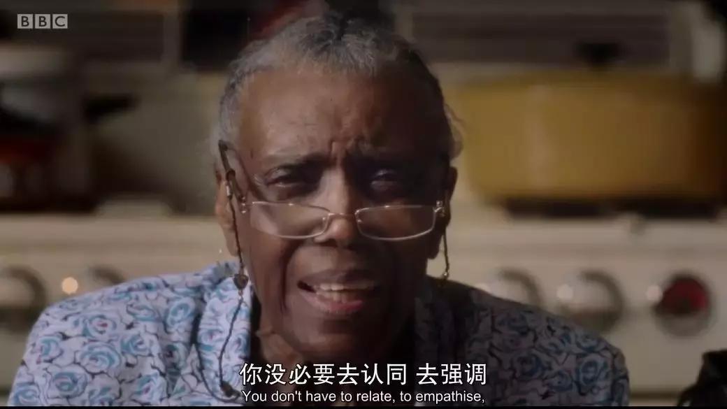 她在谈「高潮」，但并不羞耻