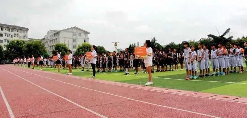 足球没有篮球精彩,足球没有篮球激烈