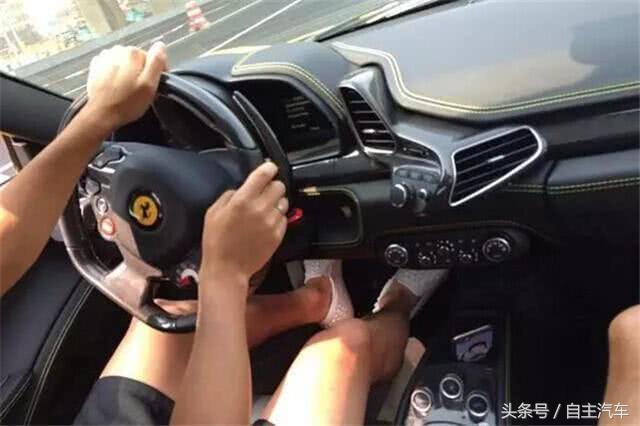 国足的豪车,中国男足最新座驾