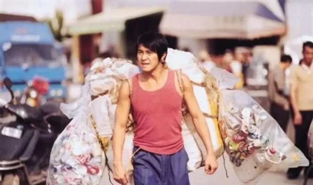 麦兜是一只平凡单纯的小猪,麦兜故事合集