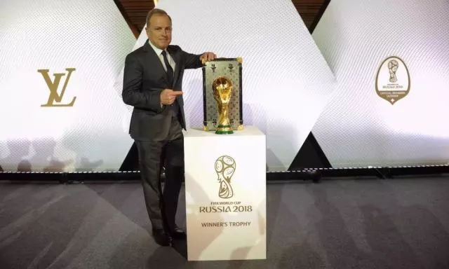听说今年世界杯夺冠队，不仅能收获大力神杯，还能喜提定制LV？