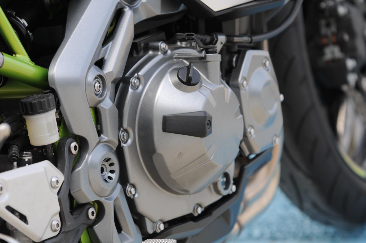 川崎z900有弯道abs吗,川崎z900拉爆