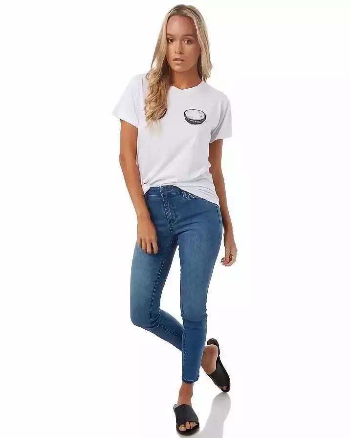 lee有几个子品牌,美国有lee这个牌子吗