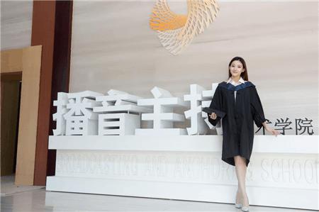 女主持马凡舒个人照片,女主持人马凡舒近照