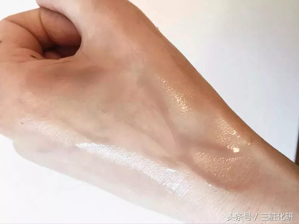 抖音比较火的卸妆水,抖音推荐的卸妆水