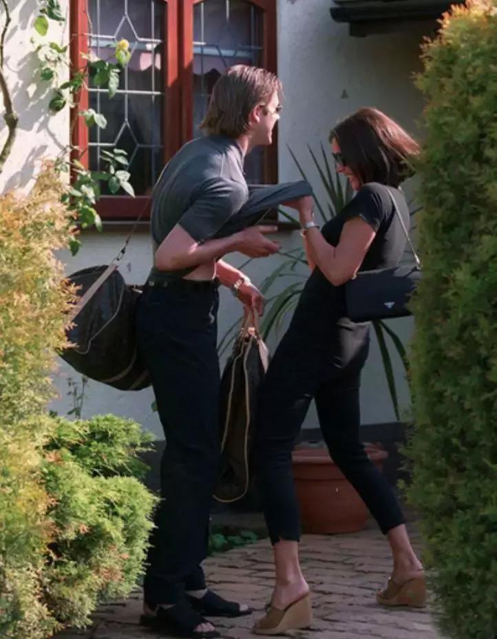 维多利亚夫妇是离婚了吗,维多利亚的婚姻现状