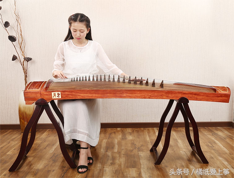 古筝入门买什么古筝合适,初学者到底买什么古筝比较合适