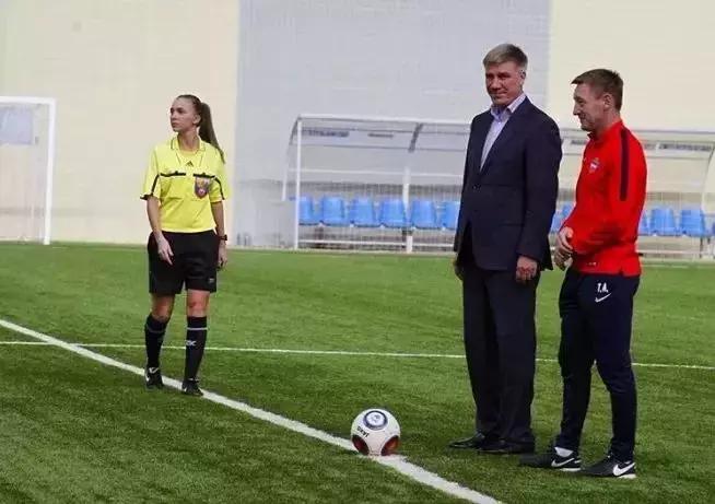 俄罗斯足球裁判员,世界杯漂亮足球女裁判