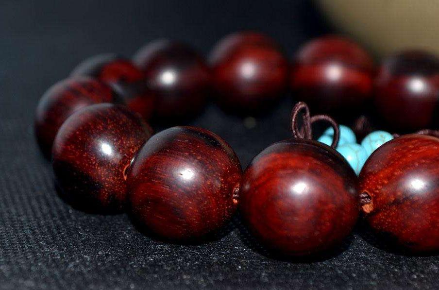 真正的小叶紫檀手串要多少钱一串,真正的小叶紫檀手串大约多少钱