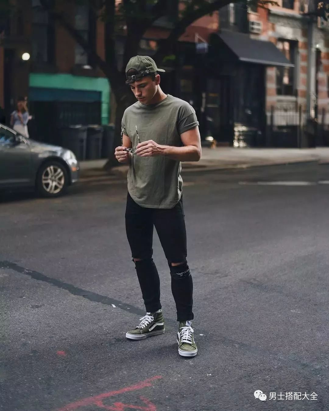 小个子男士如何塑造出大气场,小个子男生怎么穿出气质高级感