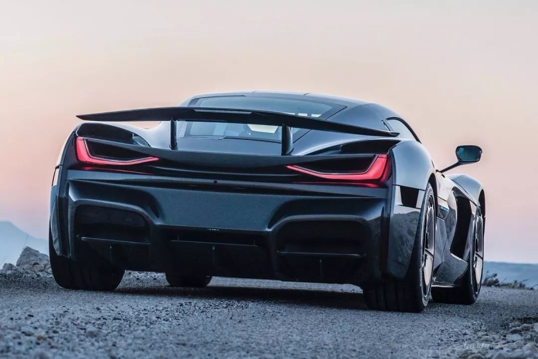 克罗地亚真正的战斗民族,克罗地亚超跑直线加速