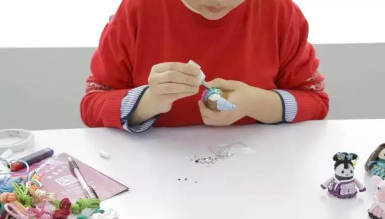 羽毛球变公仔,羽毛球造型玩偶