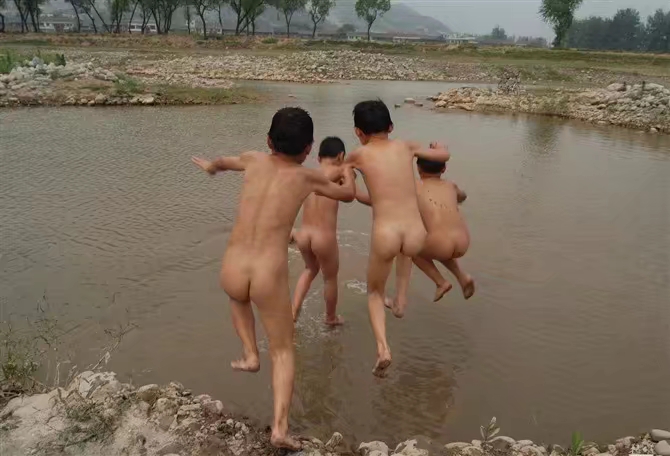 不同年龄段的童年回忆,你们的童年回忆是什么样