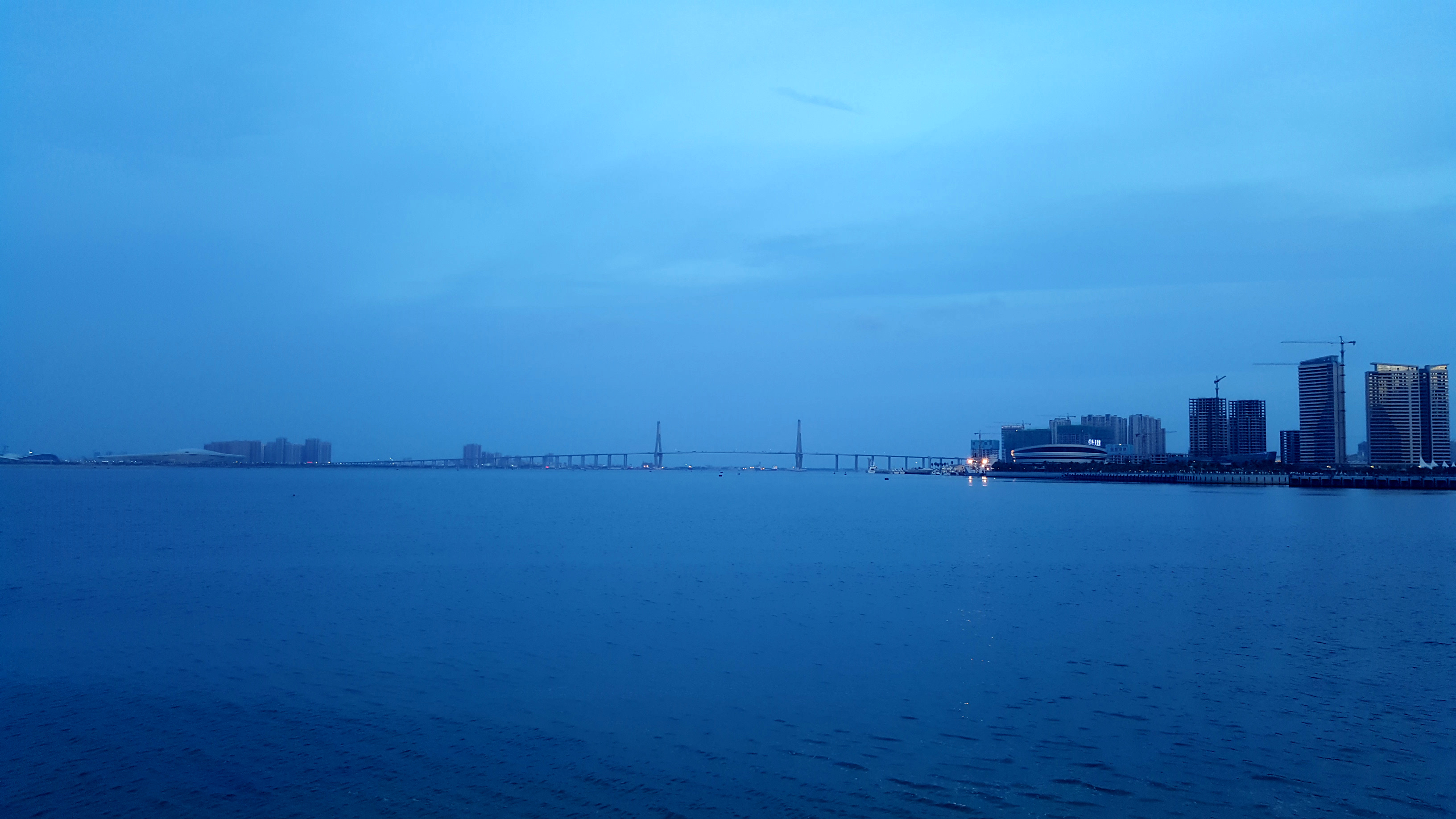 中国沿海旅行D14,金沙湾,遇见优雅女子就是人生最美好时刻