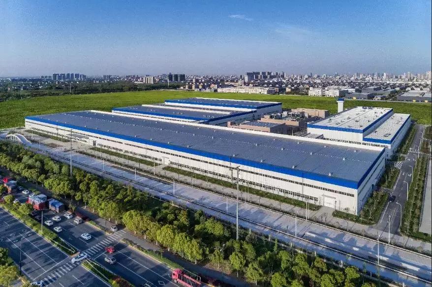 哪吒新能源汽车现在怎么样了,哪吒造车新势力都是谁代工的