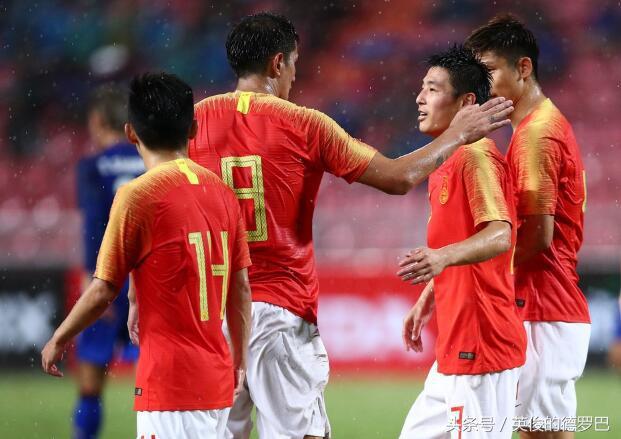 足球诗人贺炜2022世界杯,央视贺炜对世界杯决赛的解说词