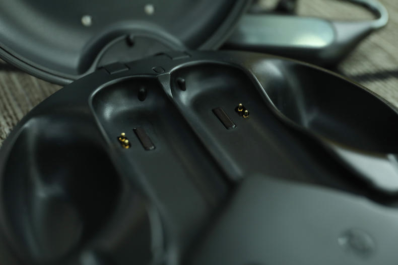 「小蟹寻声」索尼耳机的新尝试，“双重聆听”是一种怎样的体验？