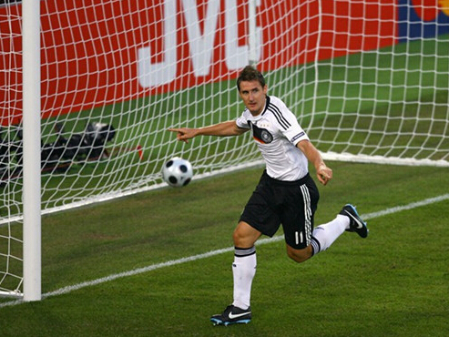 世界杯足球历史前十排行榜,盘点历届世界杯球员进球数