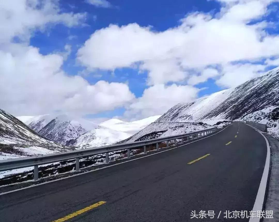 摩友旅途美景,摩友们感受骑行的独特魅力