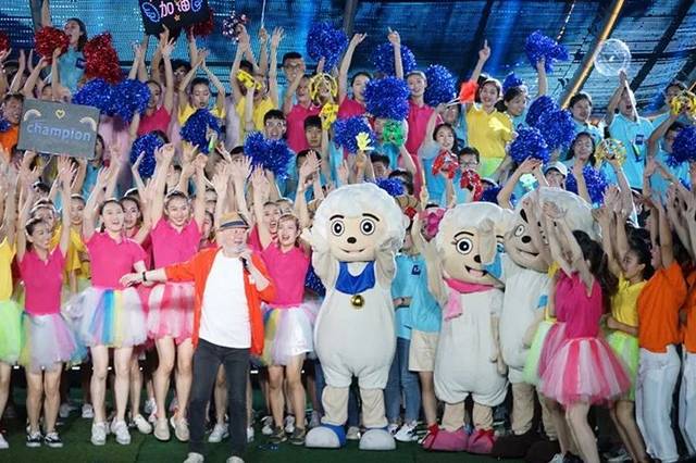 喜羊羊助阵央视《最佳时刻》,传递健康活力正能量