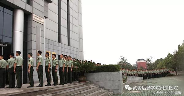*警武**后勤学院附院沉痛悼念遇害军医：希望伤医事件不再发生