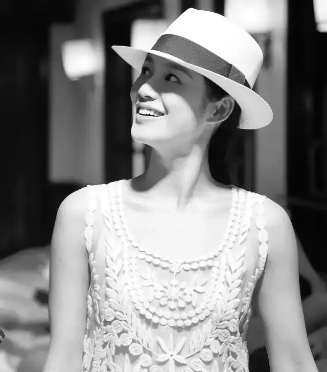 周韵时装采访,高端访谈周韵