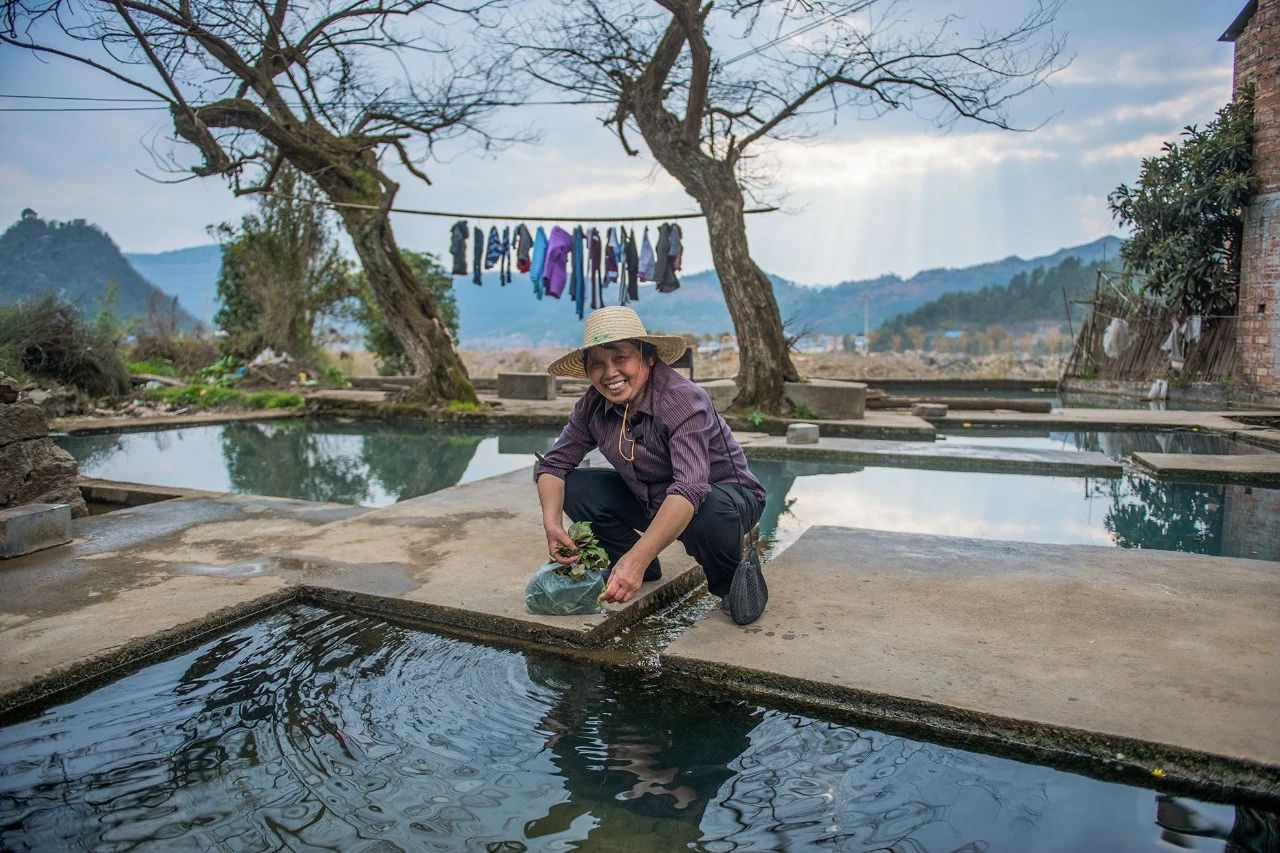 一个失业大叔，用1500元拍下自己幸福的父母，豆瓣9.2分！