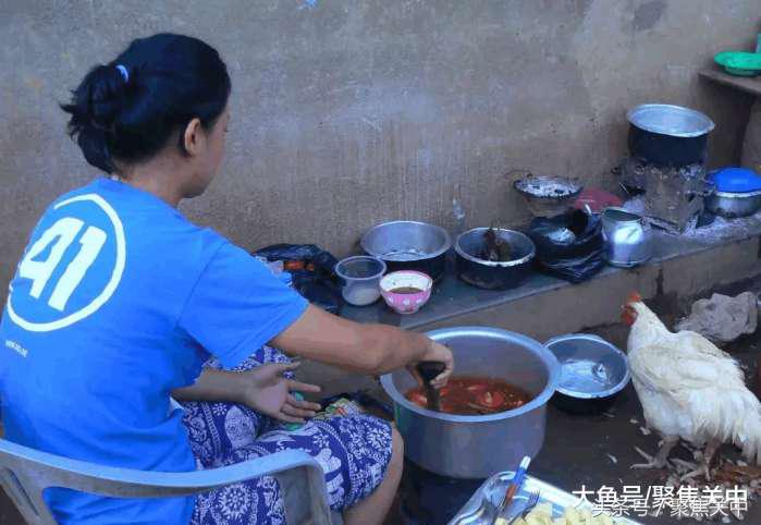 20岁姑娘一个人穷游中国,山西姑娘一个人在旅游