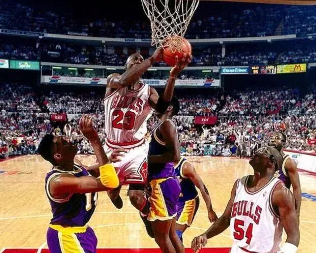 nba总决赛经典二过一上篮,盘点nba总决赛上最伟大的4记投篮