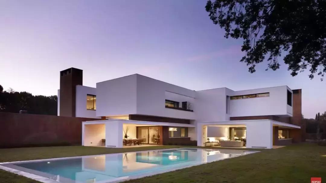 梅西内马尔c罗豪宅,梅西和c罗的房子长啥样