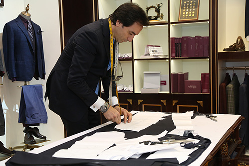 匪夷所思服饰,服装专卖店如何提升业绩