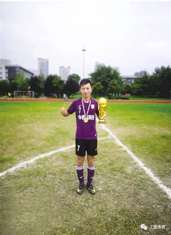 我和足球的缘分作文600字,我与足球的爱情故事