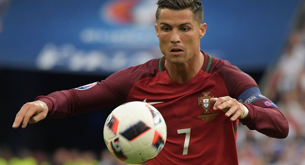 全球十大美男贝克汉姆,足球历史十大最强球员贝克汉姆