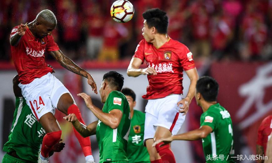 郜林倒钩射门致敬c罗,郜林当年的倒钩金钩有多强