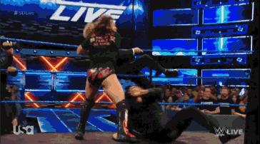 兰迪奥顿残忍时刻,smackdown最新一期兰迪罗曼