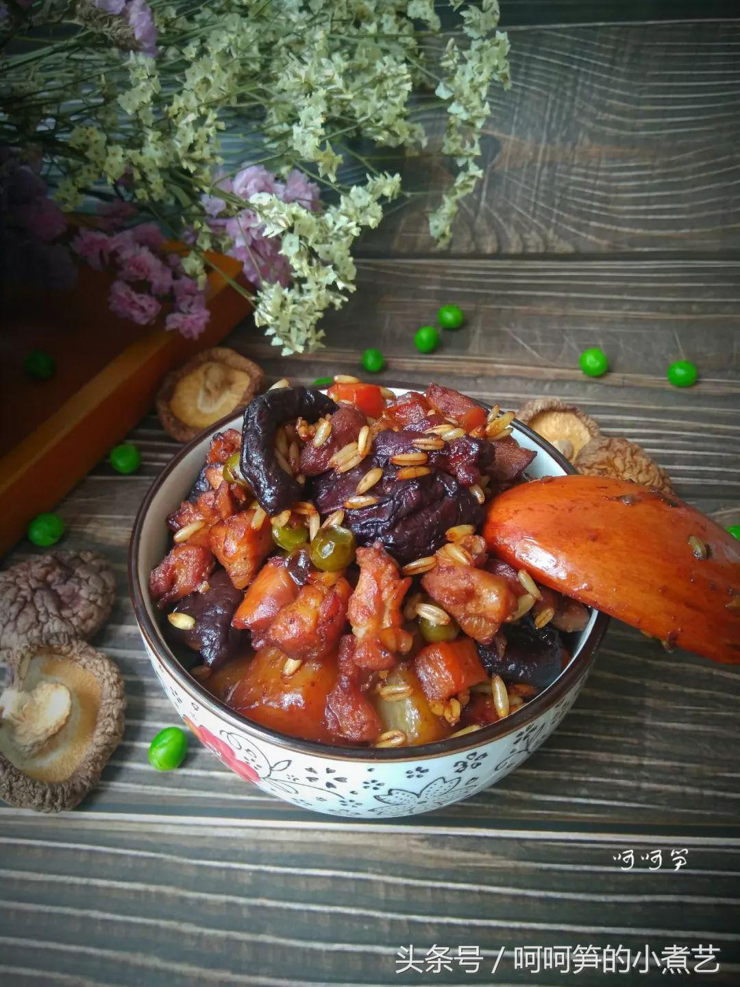 香菇腊味鸡肉饭,香菇胡萝卜焖鸡的做法大全家常