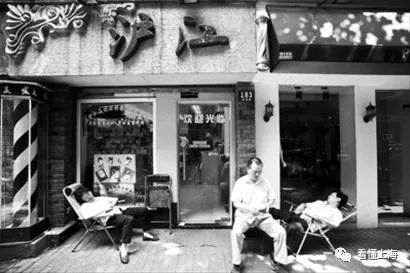 老底子剃头发视频,老底子理发