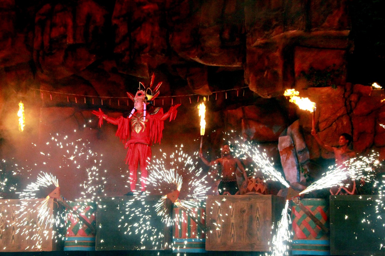 好玩不晒还能带娃，长鹿夜场一次过玩够本！